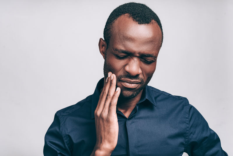 dental patient with tooth-pain