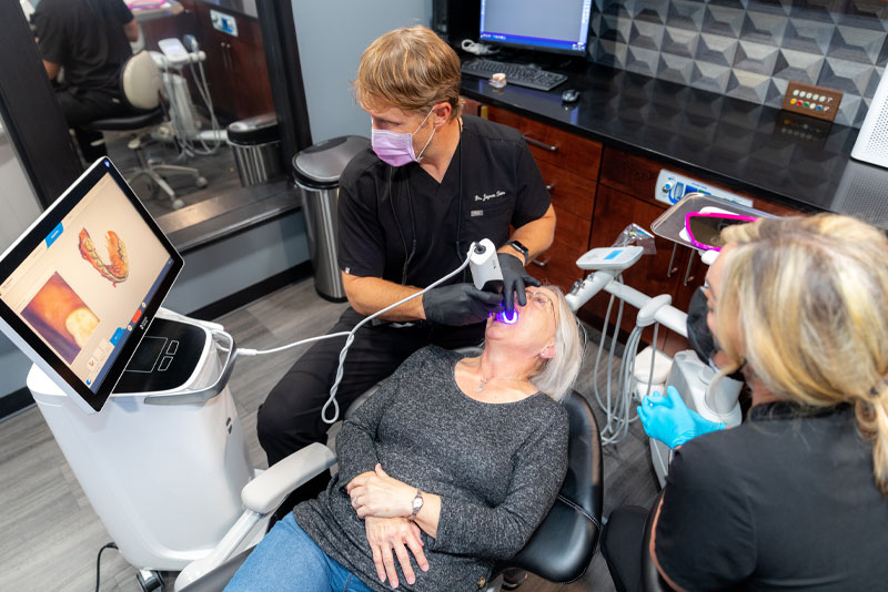 dr tabor performing dental scan